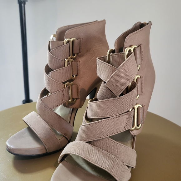 Scrappy shoe - Picture 4 of 8